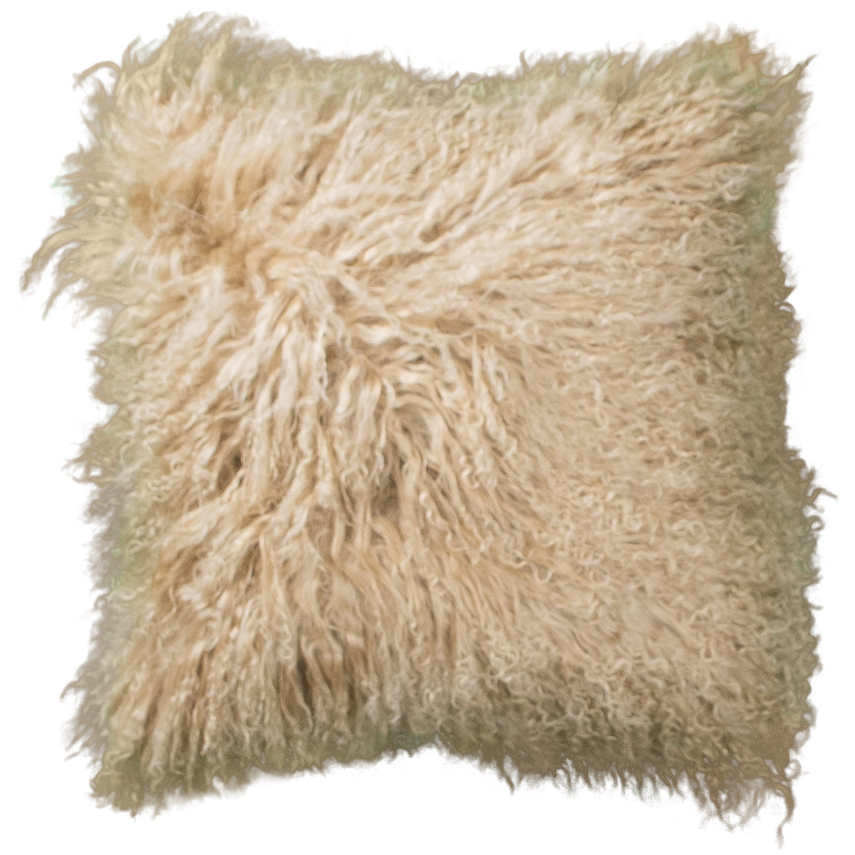 Coussin peau de mouton du Tibet chameau, format carré 45x45 cm vu de face, aux longues mèches ondulées beige crème