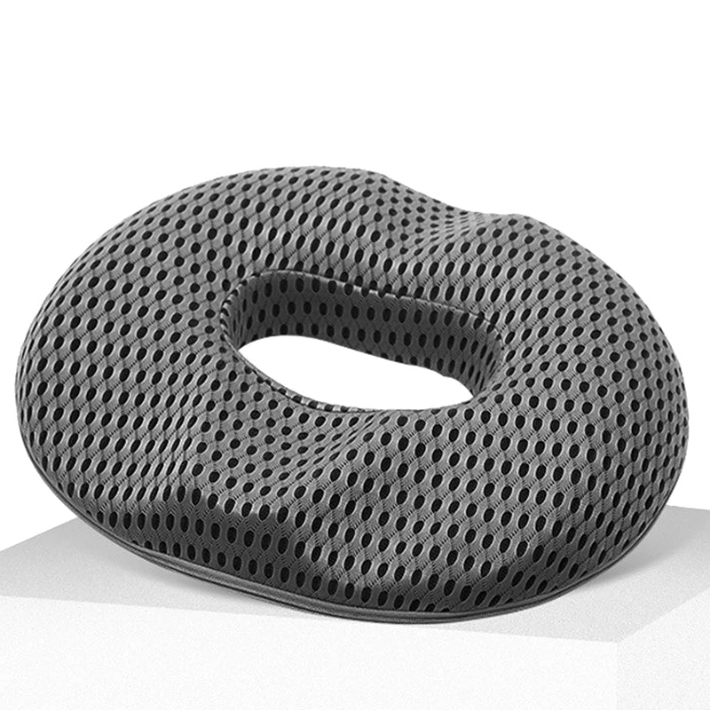 Coussin anti escarre coccyx à mémoire de forme sur fond blanc