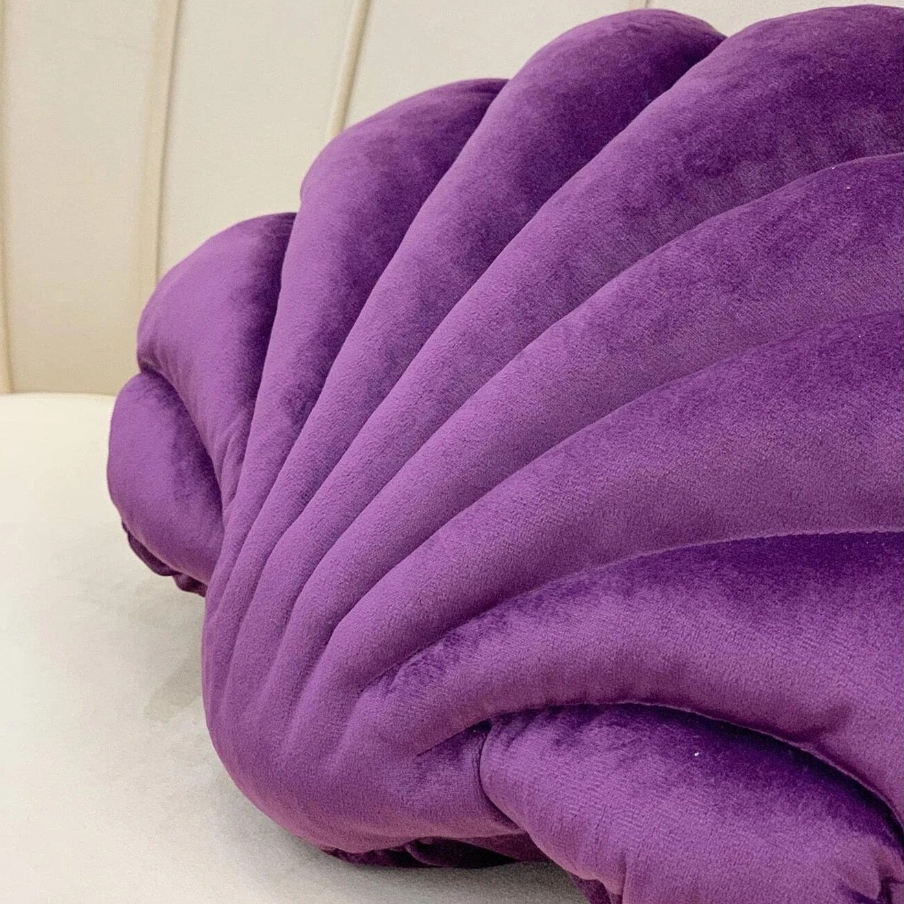 Coussin coquillage violet