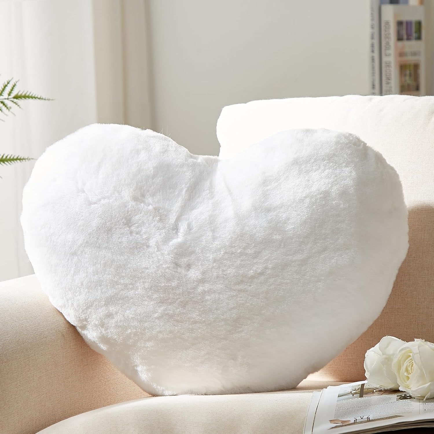 Coussin coeur blanc