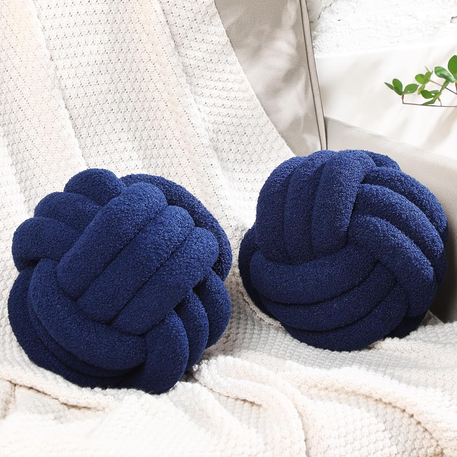 Coussin boule bleu