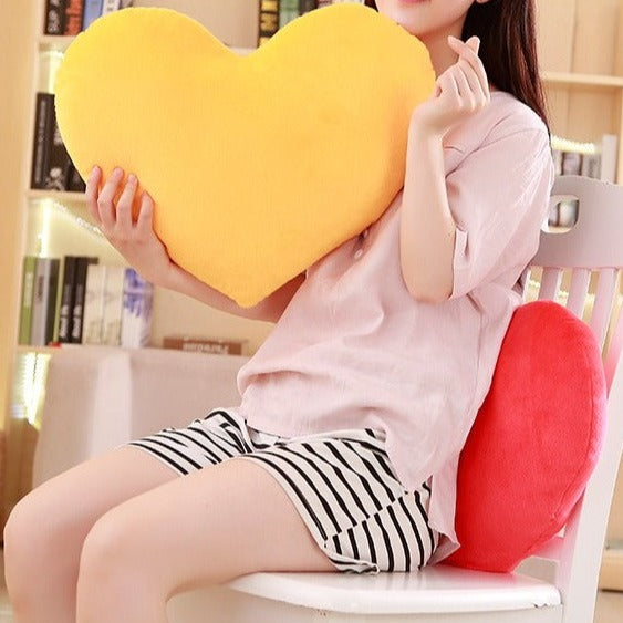 Coussin coeur jaune