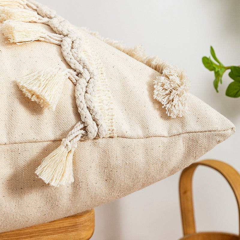 Coussin déco pour canapé avec motifs géométriques