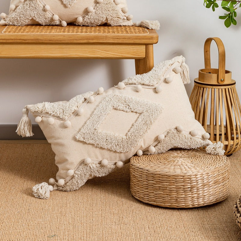 Coussin déco pour canapé avec motifs géométriques