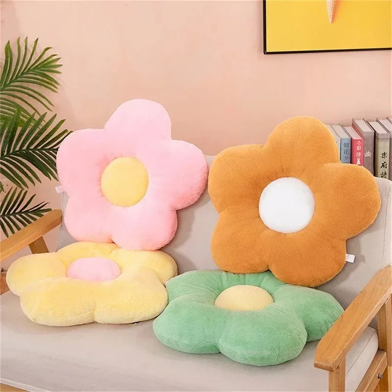 Coussin fleur coloré en peluche