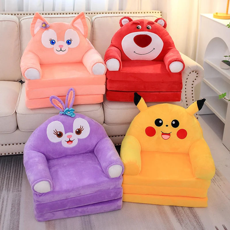 Coussin bébé assis peluche