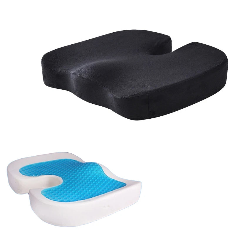 Coussin coccyx gel pour le bureau ici sur un fond blanc.